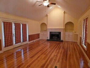 353 Bull Swamp Rd in St Matthews, SC - Building Photo - Building Photo