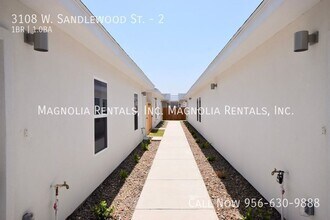 3108 W Sandlewood St-Unit -2 in Edinburg, TX - Building Photo - Building Photo