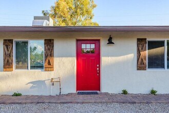 7843 E Garfield St in Scottsdale, AZ - Building Photo - Building Photo