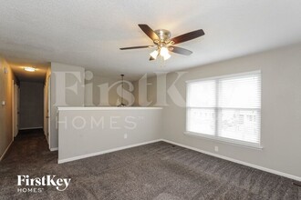 501 W Catalpa St in Olathe, KS - Building Photo - Building Photo