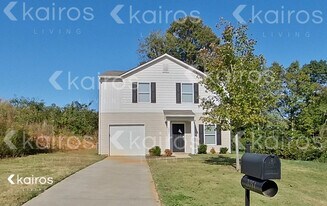 2051 Country Pl in Hickory, NC - Building Photo