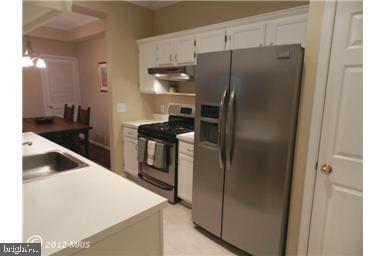 20419 Riverbend Square-Unit -103 in Sterling, VA - Building Photo