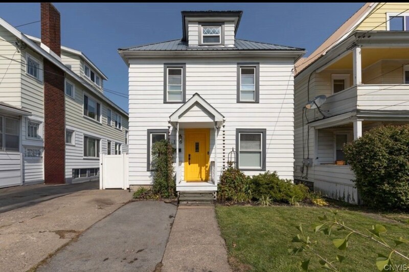 136 Bryant Ave in Syracuse, NY - Foto de edificio