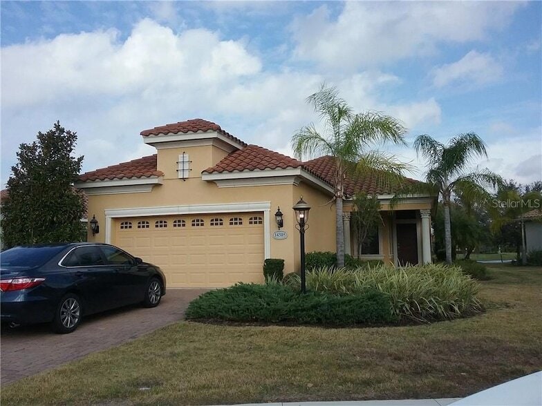 14305 Stirling Dr in Lakewood Ranch, FL - Foto de edificio