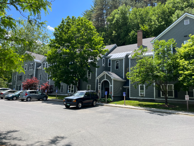 498 Marlboro Rd-Unit -N16 in Brattleboro, VT - Building Photo - Building Photo