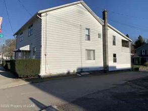 442 W Main St-Unit -442 in Plymouth, PA - Building Photo - Building Photo