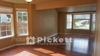 10421 Ashley Cir NW in Silverdale, WA - Building Photo - Building Photo