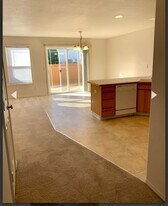 4813 Porlier Ln in Pasco, WA - Building Photo