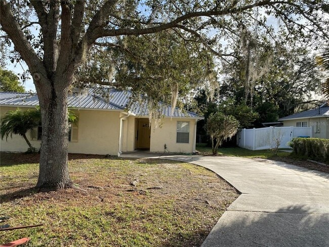 744 Seminole Ave