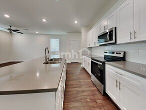 291 Austin Bellerose Pl in Henderson, NV - Building Photo - Building Photo