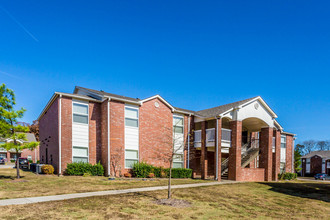 The Links at Eagle Hill in Little Rock, AR - Foto de edificio - Building Photo