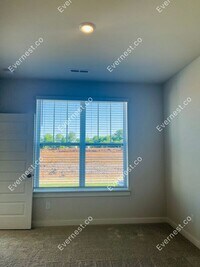 628 Birdie Dr photo'