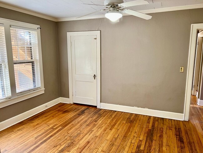 property at 1123 Flint St