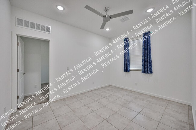 1578 S 224th Ln in Buckeye, AZ - Building Photo - Building Photo