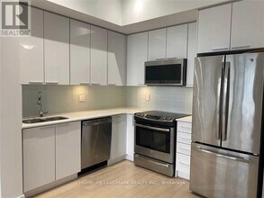 10 Park Lawn Rd in Toronto, ON - Building Photo - Building Photo