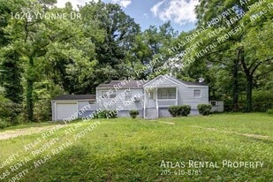 1620 Yvonne Dr in Birmingham, AL - Building Photo