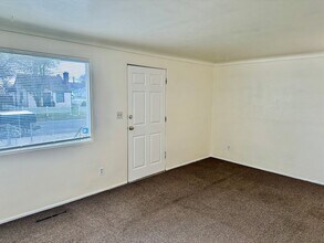 1701 E Olympic Ave in Spokane, WA - Building Photo - Building Photo