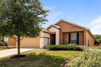 659 Trinity Meadow in San Antonio, TX - Building Photo - Building Photo