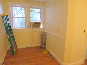 8 Cogswell Ave, Unit 24 in Cambridge, MA - Building Photo - Building Photo