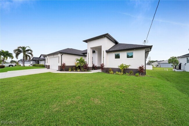 property at 3315 Andalusia Blvd