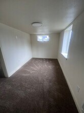 1206 Gregory Way in Bremerton, WA - Building Photo - Building Photo