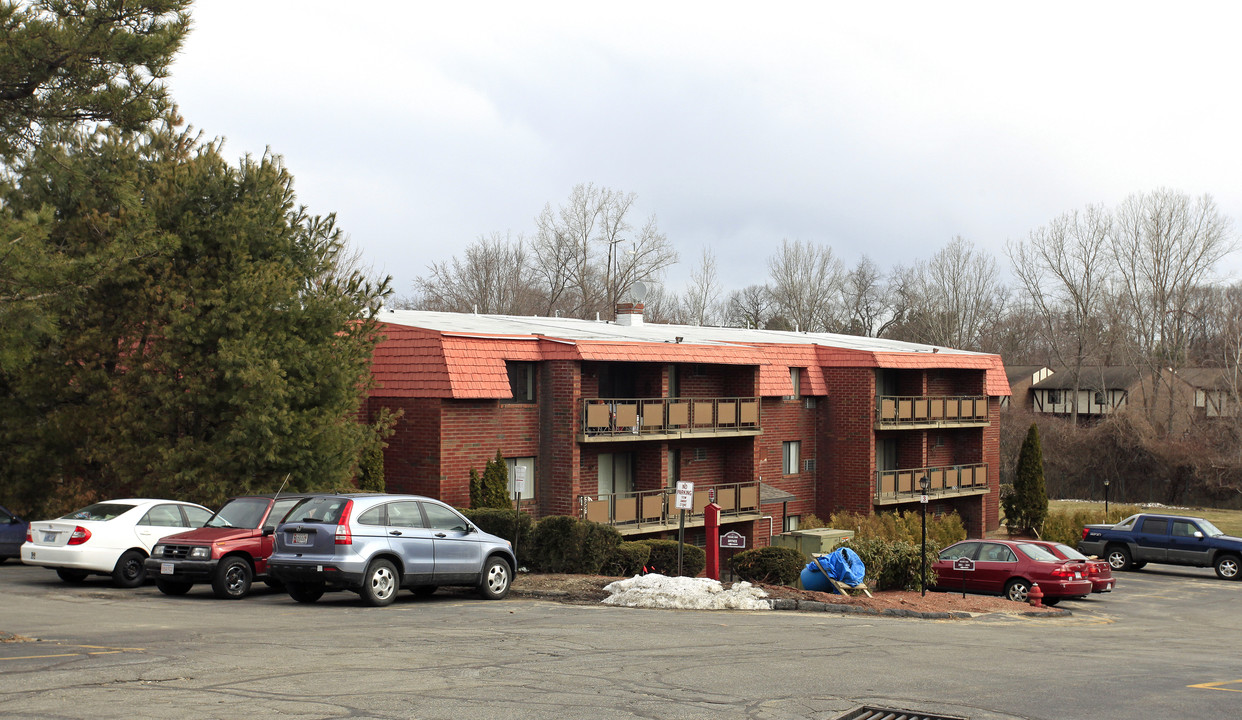 Pheasant Ridge Apartments in Woburn, MA - Building Photo