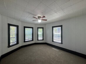 53 Hinckley St, Unit 2 in Somerville, MA - Building Photo - Building Photo