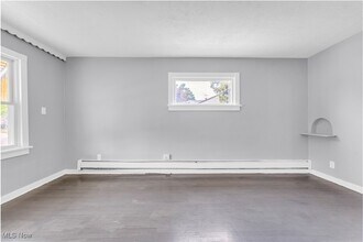 12518 Erwin Ave in Cleveland, OH - Building Photo - Building Photo