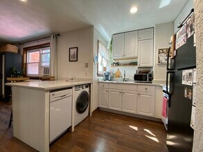 7 Lathrop Pl in Boston, MA - Building Photo - Building Photo