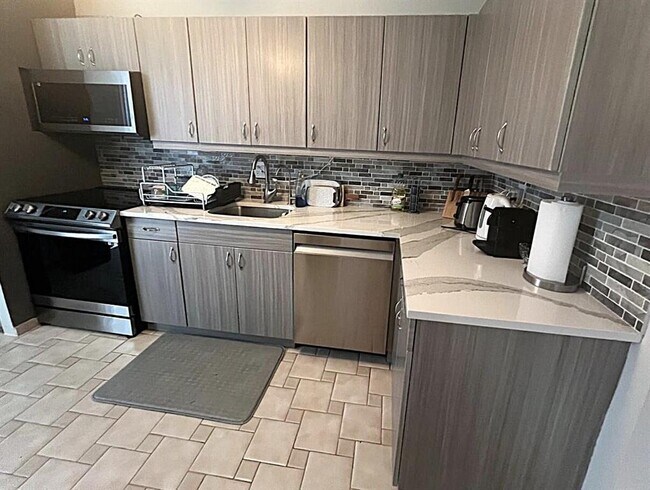1629 Riverview Rd, Unit 221 in Deerfield Beach, FL - Building Photo - Building Photo