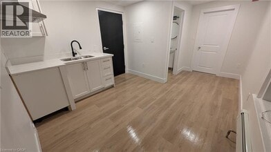 803 King St in Port Colborne, ON - Building Photo - Building Photo