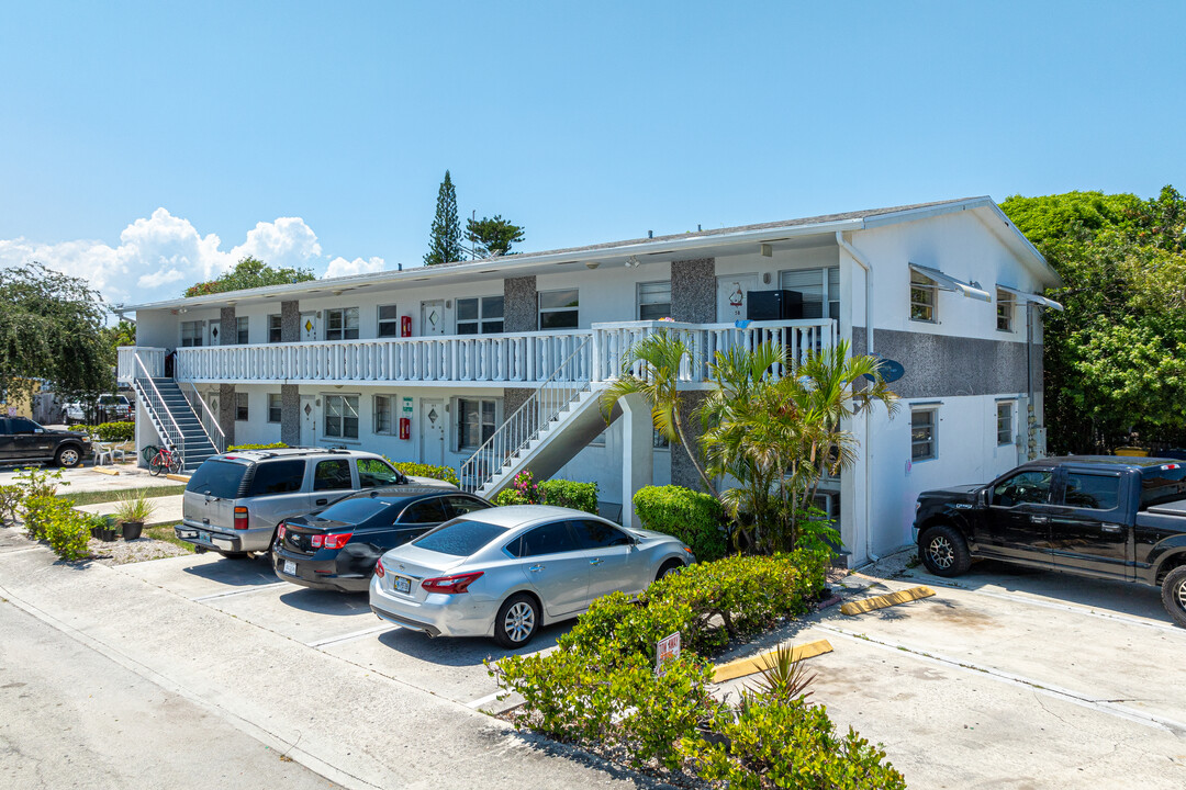 Townsite Apartments in Lake Worth Beach, FL - Building Photo