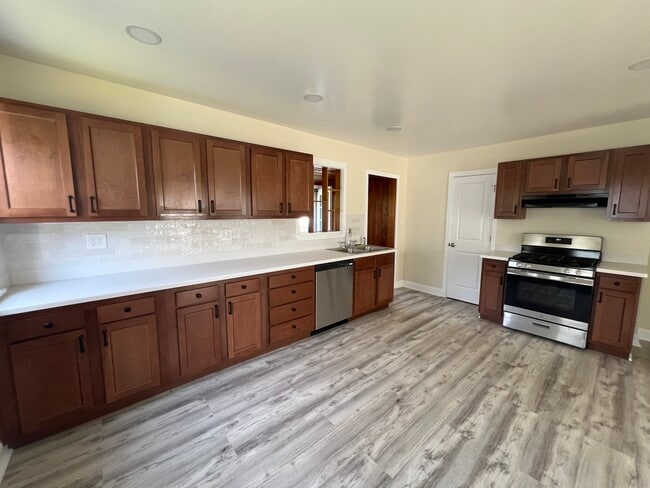 20 McKinley Ter in Westfield, MA - Building Photo - Building Photo