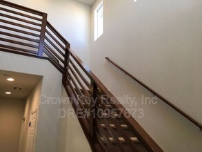 1553 Oliveira Dr in Tracy, CA - Building Photo - Building Photo