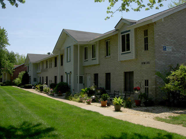 North Isle Village in Coram, NY - Building Photo