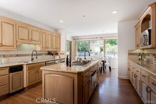5 Buckskin Rd in Bell Canyon, CA - Building Photo