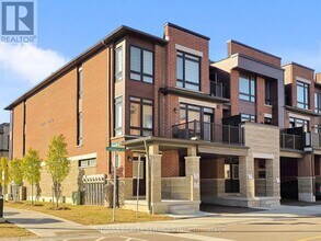 513 Littlewood Ln in Ajax, ON - Building Photo - Building Photo