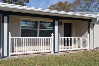 615 Beach Ave in Port St. Lucie, FL - Building Photo - Building Photo