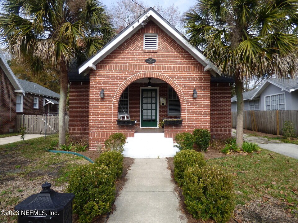 2671 College St in Jacksonville, FL - Building Photo