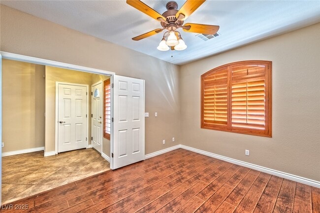 10600 Royal Willow Pl in Las Vegas, NV - Building Photo - Building Photo