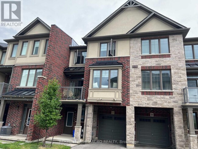 12 Workman Ln in Hamilton, ON - Building Photo - Building Photo