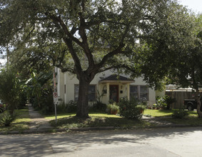 2603 Stanford St in Houston, TX - Foto de edificio - Building Photo