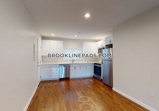 50 Kent St in Brookline, MA - Building Photo - Building Photo