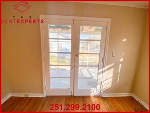 2500 Taylor Ave in Mobile, AL - Building Photo - Building Photo