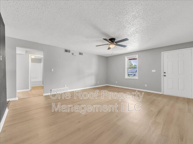 property at 1903 Chateau Dr