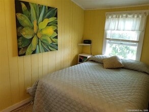 212 Cedar Rd in Groton, CT - Building Photo - Building Photo