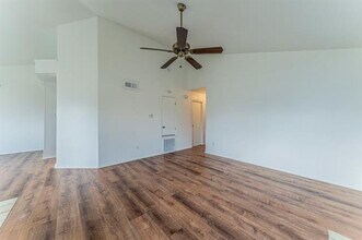 502 Prairie Dell St in Lewisville, TX - Building Photo - Building Photo