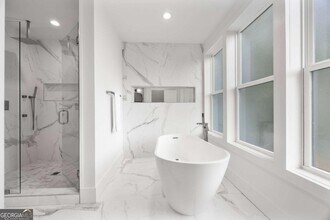 24 Hutchinson St NE in Atlanta, GA - Building Photo - Building Photo