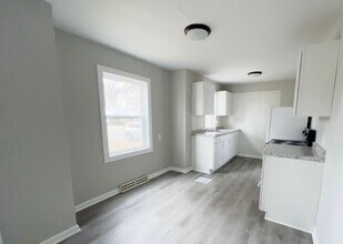 4337 N Olney St in Indianapolis, IN - Building Photo - Building Photo