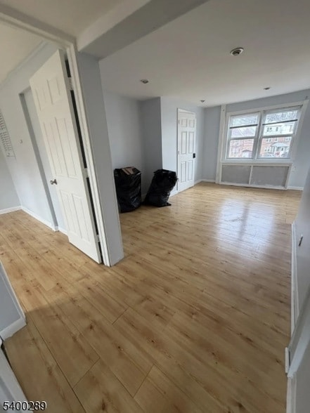 632 Cora Pl, Unit 2 in Rahway, NJ - Foto de edificio - Building Photo